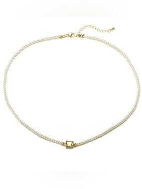 Delicate Pearl Necklace with Pale Green Gemstone